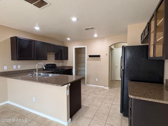 5122 Kensington Way, Las Cruces, NM 88012