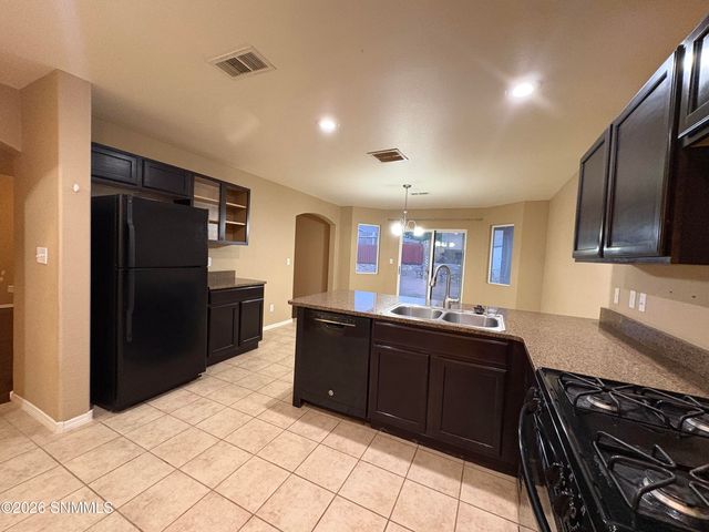 5122 Kensington Way, Las Cruces, NM 88012
