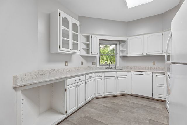 401 Ashlawn Ct, Nashville, TN 37215