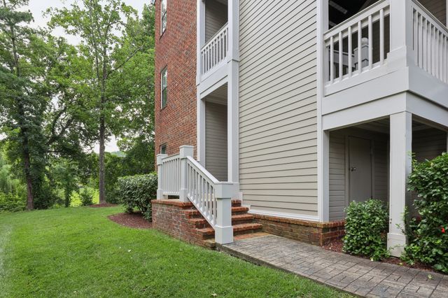 401 Ashlawn Ct, Nashville, TN 37215