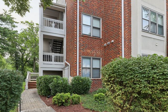 401 Ashlawn Ct, Nashville, TN 37215