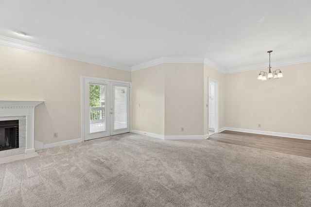 401 Ashlawn Ct, Nashville, TN 37215