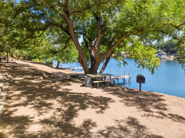 1902 Whitebead TRL, Austin, TX 78734