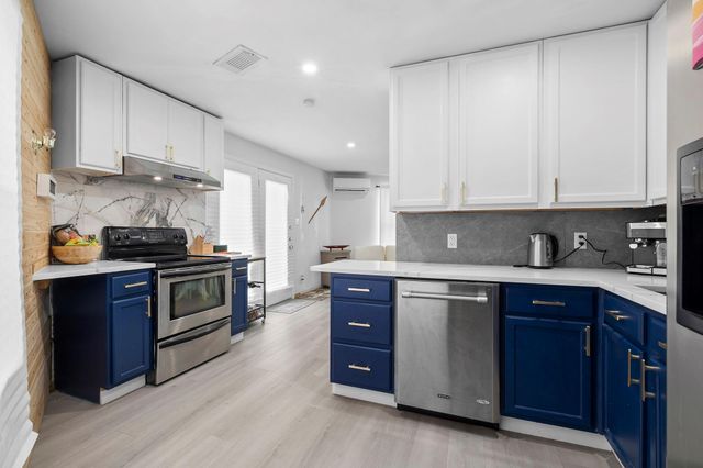 1902 Whitebead TRL, Austin, TX 78734