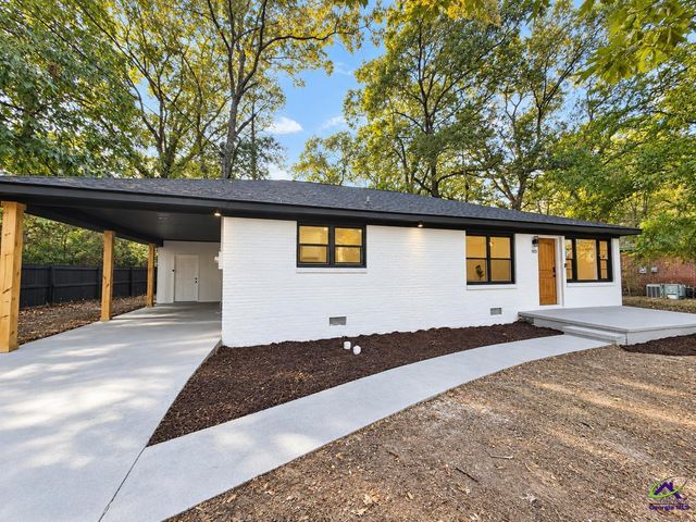 103 Edna Place, Warner Robins, GA 31093