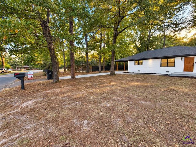 103 Edna Place, Warner Robins, GA 31093