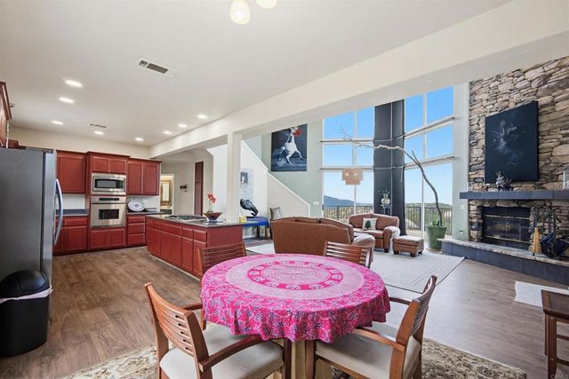 42055 Canyonside Court, Aguanga, CA 92536