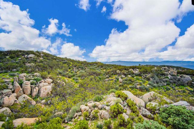 42055 Canyonside Court, Aguanga, CA 92536