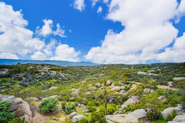 42055 Canyonside Court, Aguanga, CA 92536