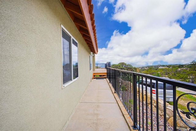 42055 Canyonside Court, Aguanga, CA 92536