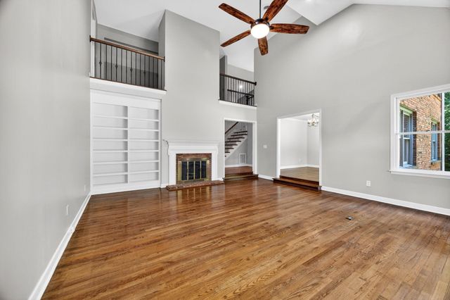 14 Mockingbird Ct, Spartanburg, SC 29307
