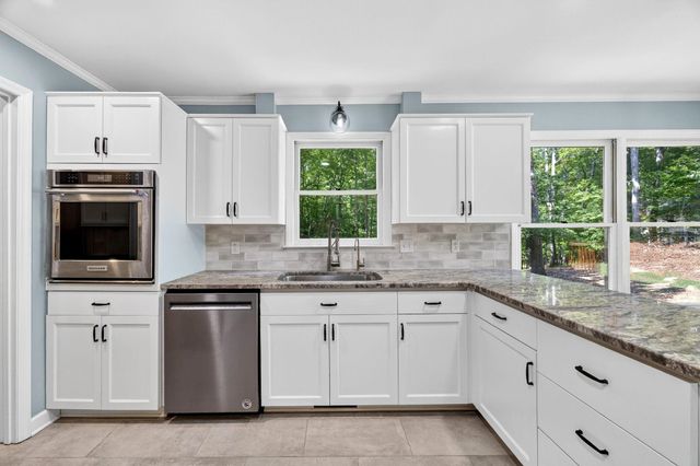 14 Mockingbird Ct, Spartanburg, SC 29307