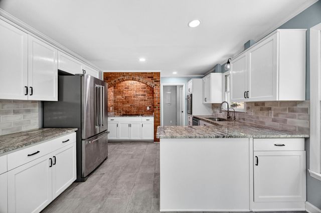 14 Mockingbird Ct, Spartanburg, SC 29307