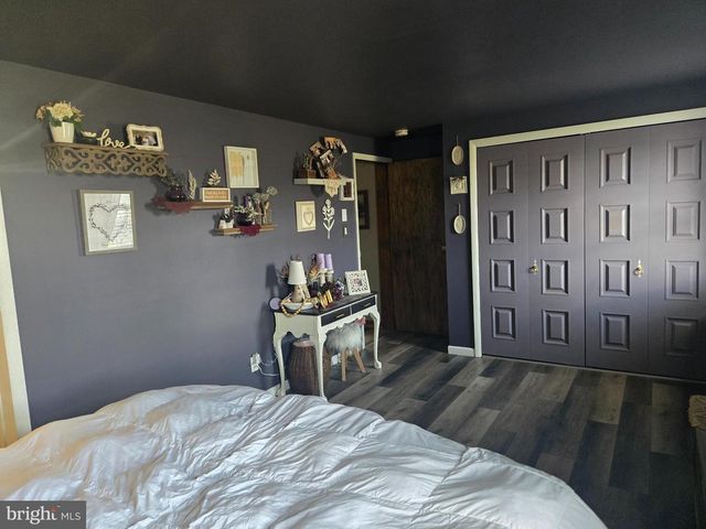 5925 GREENVILLAGE ROAD, Chambersburg, PA 17202