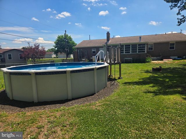 5925 GREENVILLAGE ROAD, Chambersburg, PA 17202