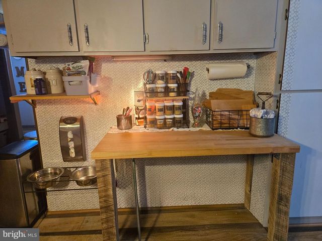5925 GREENVILLAGE ROAD, Chambersburg, PA 17202