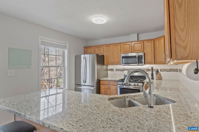 217 JEFFERSON DR, Palmyra, VA 22963