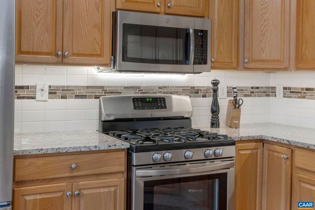 217 JEFFERSON DR, Palmyra, VA 22963