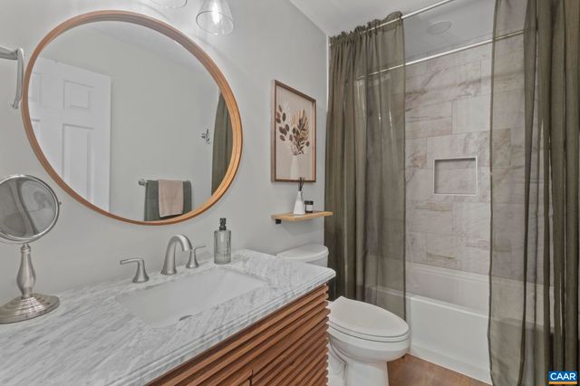 217 JEFFERSON DR, Palmyra, VA 22963