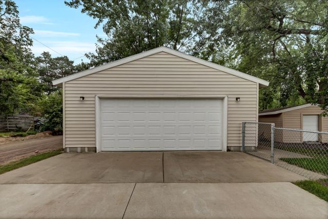 414 1st Avenue N, Sartell, MN 56377