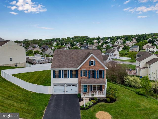 951 KAVANAGH CIR, Red Lion, PA 17356