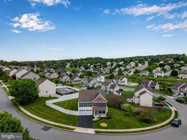 951 KAVANAGH CIR, Red Lion, PA 17356