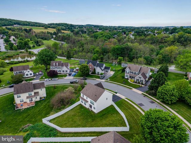 951 KAVANAGH CIR, Red Lion, PA 17356