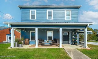 221 E Woodford St, Lawrenceburg, KY 40342