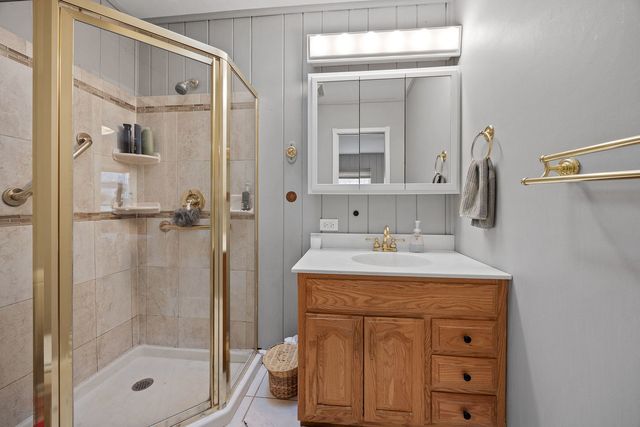 4624 Lee Avenue, Downers Grove, IL 60515