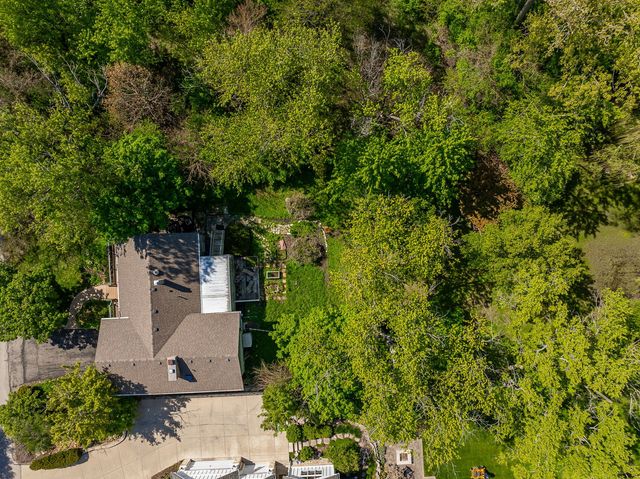 4624 Lee Avenue, Downers Grove, IL 60515