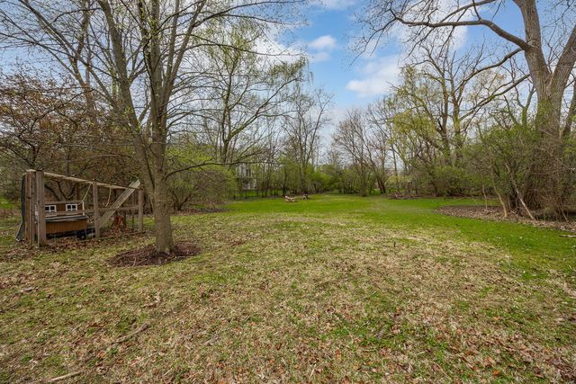 4624 Lee Avenue, Downers Grove, IL 60515