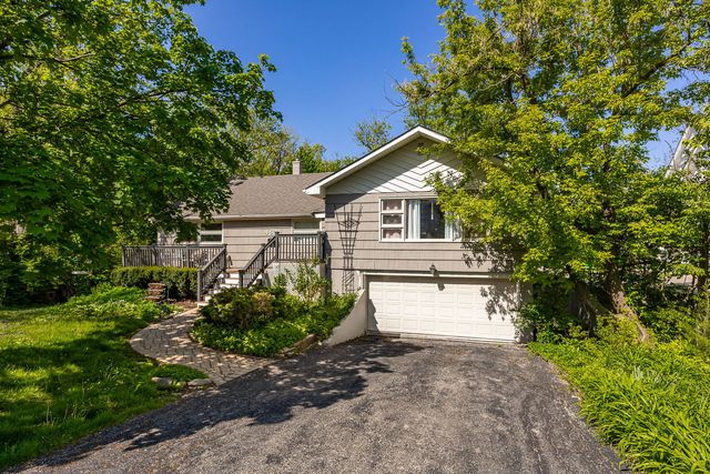 4624 Lee Avenue, Downers Grove, IL 60515