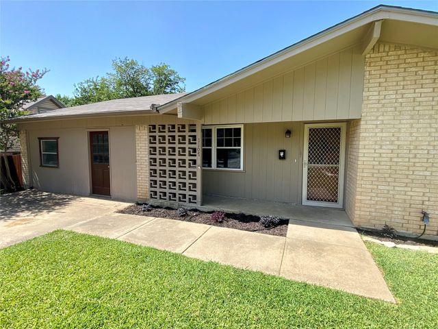1107 Darlene Lane, Arlington, TX 76010