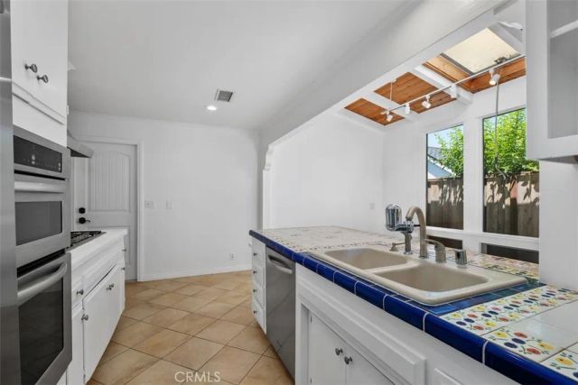 3191 Bonn, Laguna Beach, CA 92651