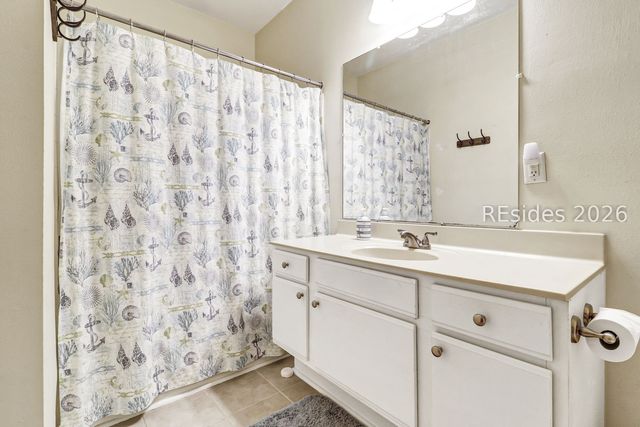 380 Marshland Rd Apt B15, Hilton Head Island, SC 29926