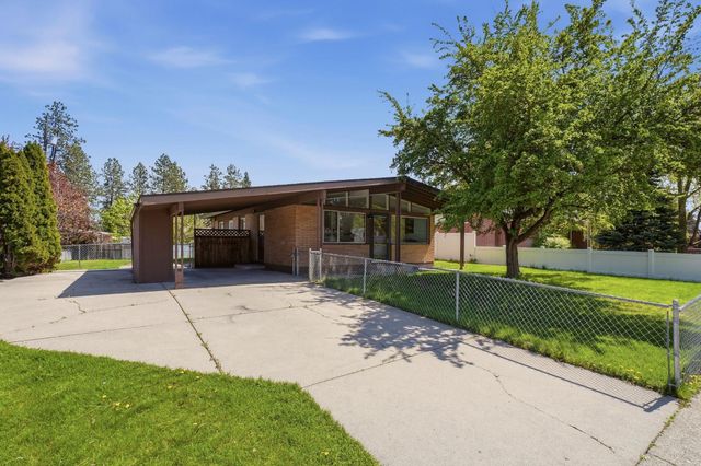 6814 N Post St, Spokane, WA 99208