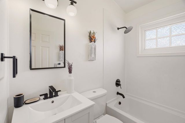 6814 N Post St, Spokane, WA 99208