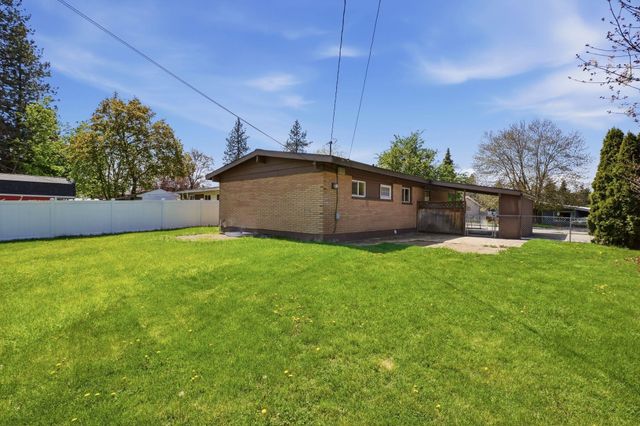 6814 N Post St, Spokane, WA 99208