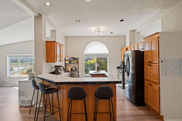 604 NE Shoshone Drive, Redmond, OR 97756