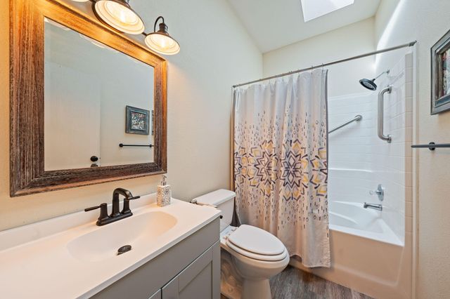 604 NE Shoshone Drive, Redmond, OR 97756