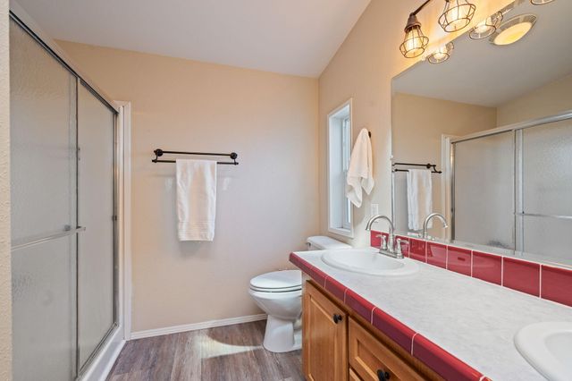 604 NE Shoshone Drive, Redmond, OR 97756