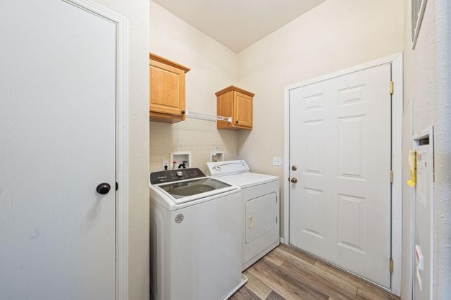 604 NE Shoshone Drive, Redmond, OR 97756