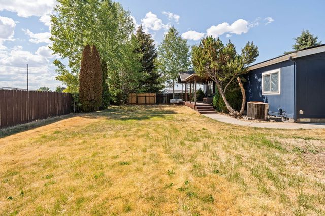 604 NE Shoshone Drive, Redmond, OR 97756
