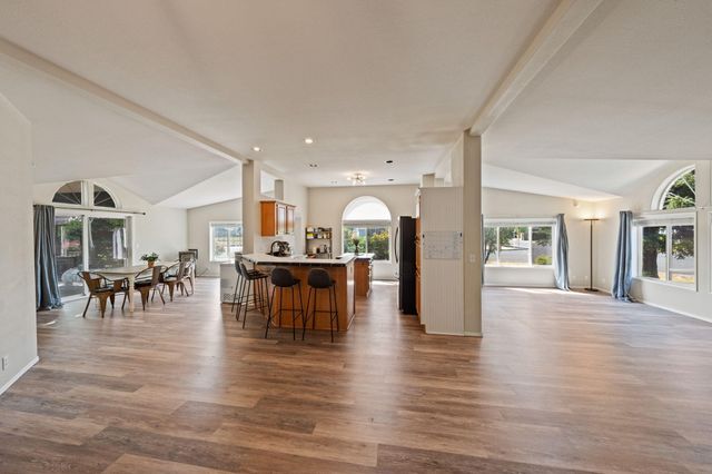 604 NE Shoshone Drive, Redmond, OR 97756