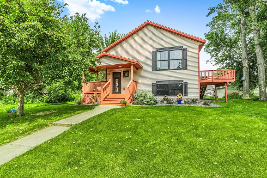 410 1st Avenue N, Sartell, MN 56377