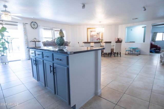 9315 W MARIPOSA Drive, Phoenix, AZ 85037