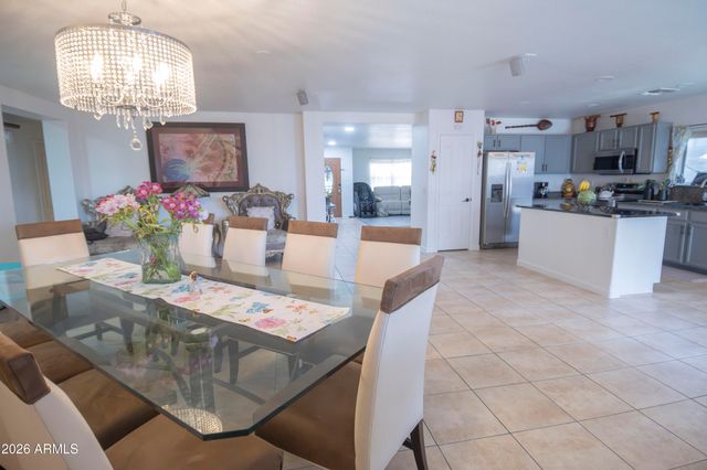 9315 W MARIPOSA Drive, Phoenix, AZ 85037