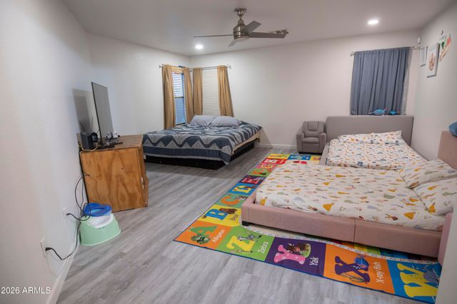 9315 W MARIPOSA Drive, Phoenix, AZ 85037