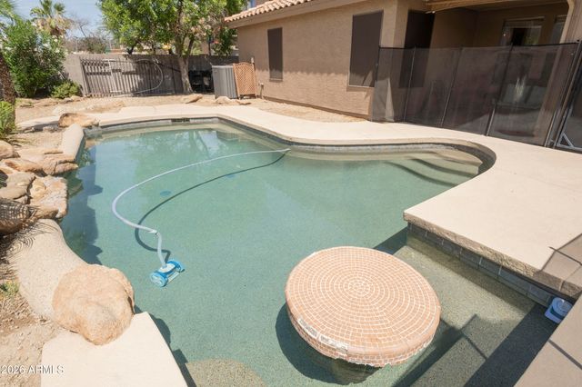 9315 W MARIPOSA Drive, Phoenix, AZ 85037