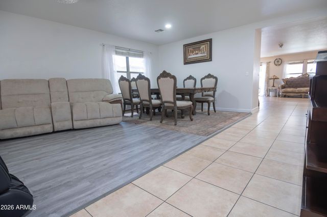 9315 W MARIPOSA Drive, Phoenix, AZ 85037